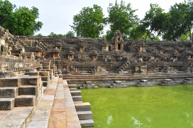 Surya Kund Tour Image